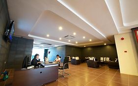 Han Palace Hotel Semporna